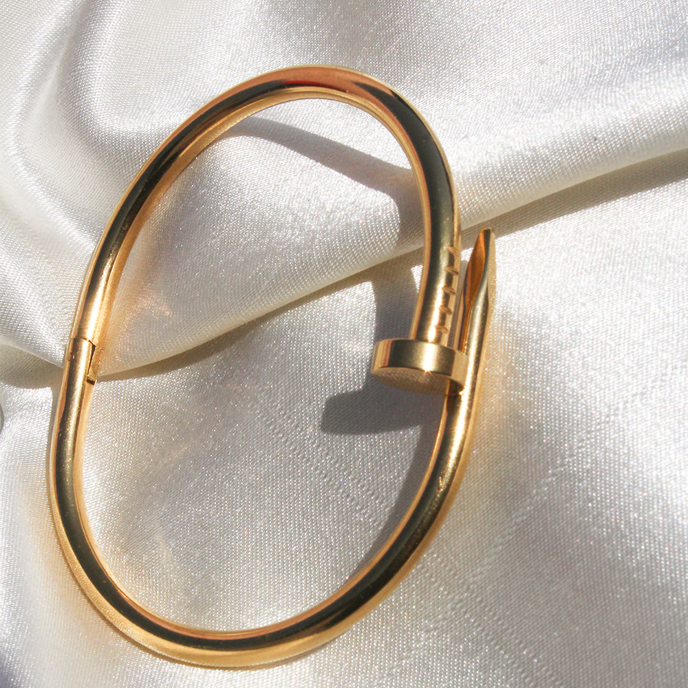 Spectacular Nail Wrap Bangle Goldena