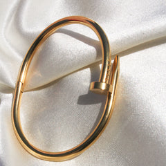 Spectacular Nail Wrap Bangle Goldena